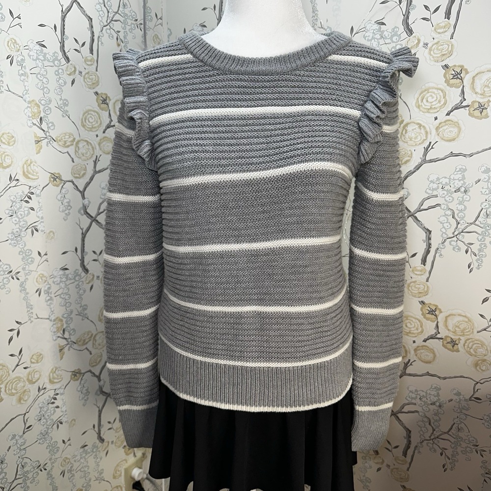Banana Republic Grey White Striped Ruffle Pullover Sweater MEDIUM
